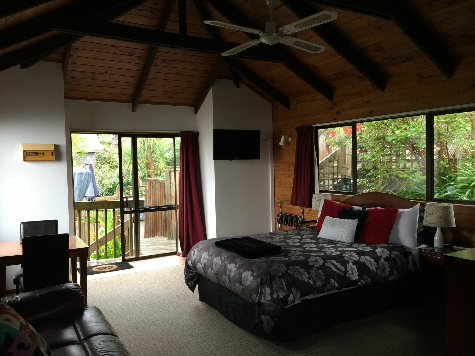Grafton Cottage & Chalets Thames Εξωτερικό φωτογραφία